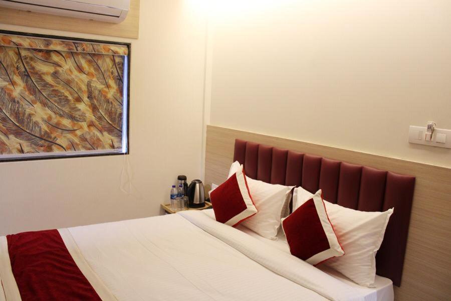 Hotel Saineel Mumbai Eksteriør bilde
